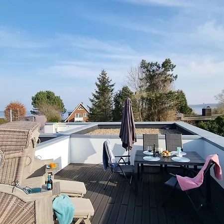 Hébergement de vacances Modernes Ostseesegler Mit Direktem Meerblick An Der Ostsee *