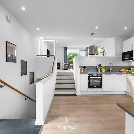 Modernes Ostseesegler Mit Direktem Meerblick An Der Ostsee Glücksburg