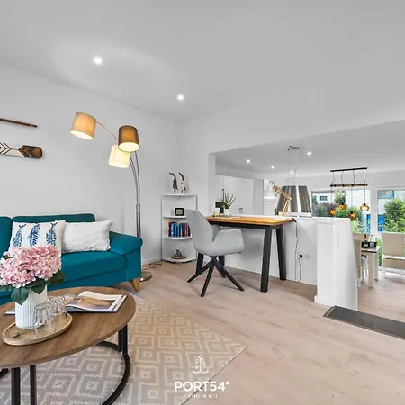 Modernes Ostseesegler Mit Direktem Meerblick An Der Ostsee *